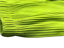 Load image into Gallery viewer, HOMME PLISSE ISSEY MIYAKE オム プリッセ イッセイミヤケ プリーツテーパードパンツ HP03JF141 グリーン 2 美品 中古 4b004375