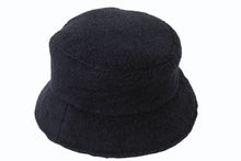 Load image into Gallery viewer, CHANEL シャネル バケットハット ココマーク WS4847 パイル地 サイズS ブラック 中古 4c067600