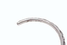 Load image into Gallery viewer, CHROME HEARTS クロムハーツ BANGLE SCOLL スクロールバンド バングル ブレスレット 重量約18.3g 1998/.925刻印 シルバー925 美品 中古 4b004425