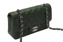 Load image into Gallery viewer, 極美品 CHANEL シャネル 横長 20cm ショルダーバッグ ランダム 25番台 ミニマトラッセショルダーチェーン グリーン系 キャビアスキン 中古 4b004431