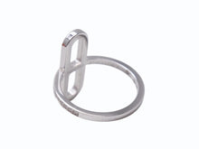 Load image into Gallery viewer, 新品未使用 HERMES エルメス エヴァー シェーヌ ダンクルPM リング 指輪 重量約3.2g 9号 サイズ51 18KWG 59D0.24ct シルバー 中古 4b004483