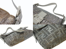 画像をギャラリービューアに読み込む, 極美品 FENDI フェンディ マンマバケット ワンショルダーバッグ 8BR600 ズッカ柄 ラインストーン ラメ シルバー ゴールド 中古 4b004444