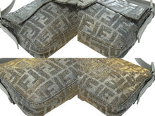 画像をギャラリービューアに読み込む, 極美品 FENDI フェンディ マンマバケット ワンショルダーバッグ 8BR600 ズッカ柄 ラインストーン ラメ シルバー ゴールド 中古 4b004444