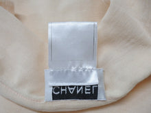 画像をギャラリービューアに読み込む, CHANEL シャネル ノースリーブ トップス P12688V07326 サイズ38 ココマーク ベージュ セーラー型 美品 中古 4b004451