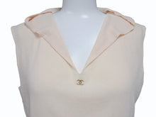 画像をギャラリービューアに読み込む, CHANEL シャネル ノースリーブ トップス P12688V07326 サイズ38 ココマーク ベージュ セーラー型 美品 中古 4b004451