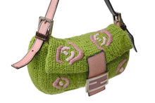 画像をギャラリービューアに読み込む, FENDI フェンディ ワンショルダーバッグ ハンドバッグ マンマバケット ニット ハラコ ピンク グリーン シルバー金具 美品 中古 4b004459