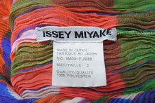 Load image into Gallery viewer, 極美品 ISSEY MIYAKE ME イッセイミヤケ ノースリーブ カットソー IM09-FJ926 マルチカラー 中古 4b004462