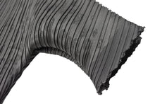 Load image into Gallery viewer, 極美品 ISSEY MIYAKE ME イッセイミヤケ スリーブ 総柄 カットソー IF62FJ21902 グレー 中古 4b004463