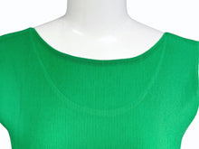 Load image into Gallery viewer, 極美品 ISSEY MIYAKE イッセイミヤケ PLEATS PLEASE プリーツプリーズ タンクトップ PP41FK311 サイズ03 グリーン 中古 4b004468