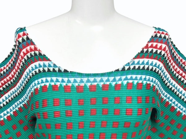 極美品 ISSEY MIYAKE ME イッセイミヤケ ミー 長袖Tシャツ カットソー MI53FJ492 幾何学柄 グリーン マルチカラー 中古 4b004469