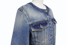 Load image into Gallery viewer, 極美品 CHANEL シャネル ノーカラーデニムジャケット P78108V70196 サイズ36 インディゴブルー ココマークボタン 中古 4b004485