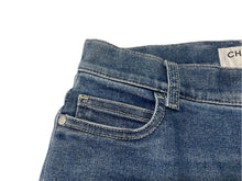 Load image into Gallery viewer, CHANEL シャネル デニムパンツ ジーンズ P64935V61007 サイズ38 テーパード ココマーク柄 インディゴブルー 美品 中古 4b004487