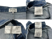 Load image into Gallery viewer, CHANEL シャネル デニムパンツ ジーンズ P64935V61007 サイズ38 テーパード ココマーク柄 インディゴブルー 美品 中古 4b004487