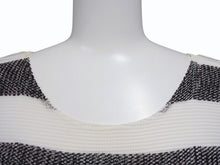 Load image into Gallery viewer, me ISSEY MIYAKE ミー イッセイミヤケ 総柄 プリーツ ワッフルブラウス MI41FK576 ホワイト ブラック ブラウン 良品 中古 4b004497