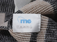 Load image into Gallery viewer, me ISSEY MIYAKE ミー イッセイミヤケ 総柄 プリーツ ワッフルブラウス MI41FK576 ホワイト ブラック ブラウン 良品 中古 4b004497