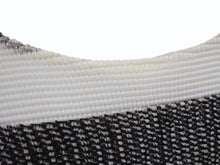 Load image into Gallery viewer, me ISSEY MIYAKE ミー イッセイミヤケ 総柄 プリーツ ワッフルブラウス MI41FK576 ホワイト ブラック ブラウン 良品 中古 4b004497