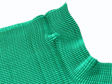 Load image into Gallery viewer, ISSEY MIYAKE ME イッセイミヤケ FETE フェット 長袖Tシャツ カットソー IF84FJ7812 グリーン 美品 中古 4b004499