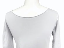 Load image into Gallery viewer, ISSEY MIYAKE イッセイミヤケ 変形デザイン ニットワンピース 七分袖 膝丈 M41-KH795 グレー サイズ2 美品 中古 4b004500