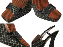 画像をギャラリービューアに読み込む, 美品 FENDI フェンディ フリーダム ストラップパンプス ファブリック 千鳥柄 ブラック グリーン ホワイト レッド サイズ37 中古 4b004512