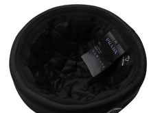 画像をギャラリービューアに読み込む, 極美品 PRADA プラダ ロゴプレート フィッシャーマン キャップ 帽子 2HC168 ナイロン ブラック シルバー金具 サイズXL 中古 4b004548