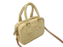 Load image into Gallery viewer, 新品同様 MIIUMIU ミュウミュウ アルカディ クロシェ ハンドバッグ 5BB123 ラフィア ベージュ ブラウン ゴールド金具 中古 4b004552