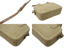 Load image into Gallery viewer, 新品同様 MIIUMIU ミュウミュウ アルカディ クロシェ ハンドバッグ 5BB123 ラフィア ベージュ ブラウン ゴールド金具 中古 4b004552