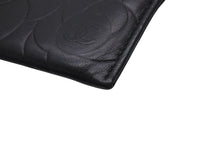 Load image into Gallery viewer, CHANEL シャネル カメリア カードケース 名刺入れ パスケース ココマーク 15番台 ラムスキン ブラック シルバー金具 美品 中古 4b004559
