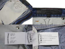 Load image into Gallery viewer, 新品未使用 CHROME HEARTS クロムハーツ × Levi's リーバイス セメタリークロスパッチ デニムミニスカート サイズ29 9パッチ 中古 4b004572