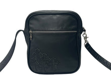 画像をギャラリービューアに読み込む, CHROME HEARTS クロムハーツ TAKA BAG タカ ショルダーバッグ セメタリークロスパッチ 5パッチ ダガージップ ガンスリンガー 美品 中古 4b004588