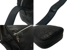 画像をギャラリービューアに読み込む, CHROME HEARTS クロムハーツ TAKA BAG タカ ショルダーバッグ セメタリークロスパッチ 5パッチ ダガージップ ガンスリンガー 美品 中古 4b004588