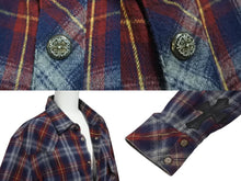 Load image into Gallery viewer, CHROME HEARTS クロムハーツ 長袖 チェックシャツ オールドクロス ボタン クロスパッチ レッド ネイビー サイズS 美品 中古 4b004593