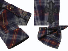 Load image into Gallery viewer, CHROME HEARTS クロムハーツ 長袖 チェックシャツ オールドクロス ボタン クロスパッチ レッド ネイビー サイズS 美品 中古 4b004593