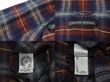 Load image into Gallery viewer, CHROME HEARTS クロムハーツ 長袖 チェックシャツ オールドクロス ボタン クロスパッチ レッド ネイビー サイズS 美品 中古 4b004593