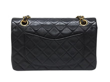 Load image into Gallery viewer, 極美品 CHANEL シャネル マトラッセ23 Wフラップ Wチェーンショルダーバッグ 2番台 ココマーク ラムスキン ブラック ゴールド金具 中古 4b004617