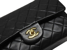 Load image into Gallery viewer, 極美品 CHANEL シャネル マトラッセ23 Wフラップ Wチェーンショルダーバッグ 2番台 ココマーク ラムスキン ブラック ゴールド金具 中古 4b004617