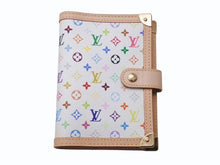 Load image into Gallery viewer, [USED/中古]LOUIS VUITTON ルイ・ヴィトン 手帳カバー アジェンダPM ホワイト マルチカラー PVC ヌメ皮 ゴールド金具 Aランク 中古 4b004634