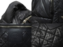 Load image into Gallery viewer, CHANEL シャネル リュック ココクーン キルティング A92559 24番台 ナイロン レザー ブラック シルバー金具 美品 中古 4b004680