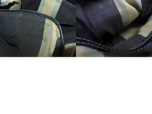 画像をギャラリービューアに読み込む, FENDI フェンディ ショルダーバッグ マンマバケット メタルバックル キャンバス ネイビーシルバー金具 美品 中古 4b004696