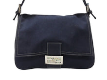 画像をギャラリービューアに読み込む, FENDI フェンディ ショルダーバッグ マンマバケット メタルバックル キャンバス ネイビーシルバー金具 美品 中古 4b004696