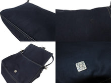 画像をギャラリービューアに読み込む, FENDI フェンディ ショルダーバッグ マンマバケット メタルバックル キャンバス ネイビーシルバー金具 美品 中古 4b004696