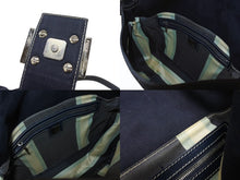 画像をギャラリービューアに読み込む, FENDI フェンディ ショルダーバッグ マンマバケット メタルバックル キャンバス ネイビーシルバー金具 美品 中古 4b004696