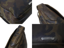 Load image into Gallery viewer, CHROME HEARTS クロムハーツ メールバッグ ショルダーバッグ ガンスリンガー ダガージップ レザー シルバー925 カモフラ柄 美品 中古 4b004723