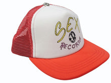 Load image into Gallery viewer, CHROME HEARTS クロムハーツ SEX RECORDS セックスレコーズ トラッカー メッシュキャップ ONE SIZE レッド ホワイト 美品 中古 4b004733