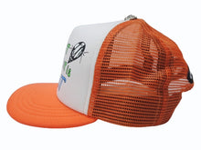 Load image into Gallery viewer, CHROME HEARTS クロムハーツ MATTY BOY マッティボーイ STAY FAST ステイファスト トラッカー メッシュキャップ オレンジ 美品 中古 4b004736