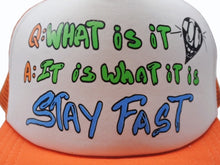 Load image into Gallery viewer, CHROME HEARTS クロムハーツ MATTY BOY マッティボーイ STAY FAST ステイファスト トラッカー メッシュキャップ オレンジ 美品 中古 4b004736