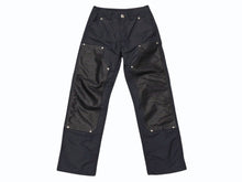 Load image into Gallery viewer, 極美品 CHROME HEARTS クロムハーツ ダブルニーパンツ サイズ25 CHクロスレザーパッチ シルバー925 ブラック 中古 4b004761