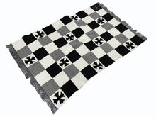 Load image into Gallery viewer, CHROME HEARTS クロムハーツ BREAK THE ICE CASHMERE BLANKET CHプラスレザーパッチ チェッカードカシミヤブランケット 美品 中古 4b004785