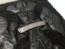 Load image into Gallery viewer, CHROME HEARTS クロムハーツ BREAK THE ICE CASHMERE BLANKET CHプラスレザーパッチ チェッカードカシミヤブランケット 美品 中古 4b004785