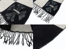 Load image into Gallery viewer, CHROME HEARTS クロムハーツ BREAK THE ICE CASHMERE BLANKET CHプラスレザーパッチ チェッカードカシミヤブランケット 美品 中古 4b004785