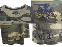 Load image into Gallery viewer, CHROME HEARTS クロムハーツ カットソー ホースシュー CHプラススクロールラベル 迷彩 コットン サイズM 美品 中古 4b004790
